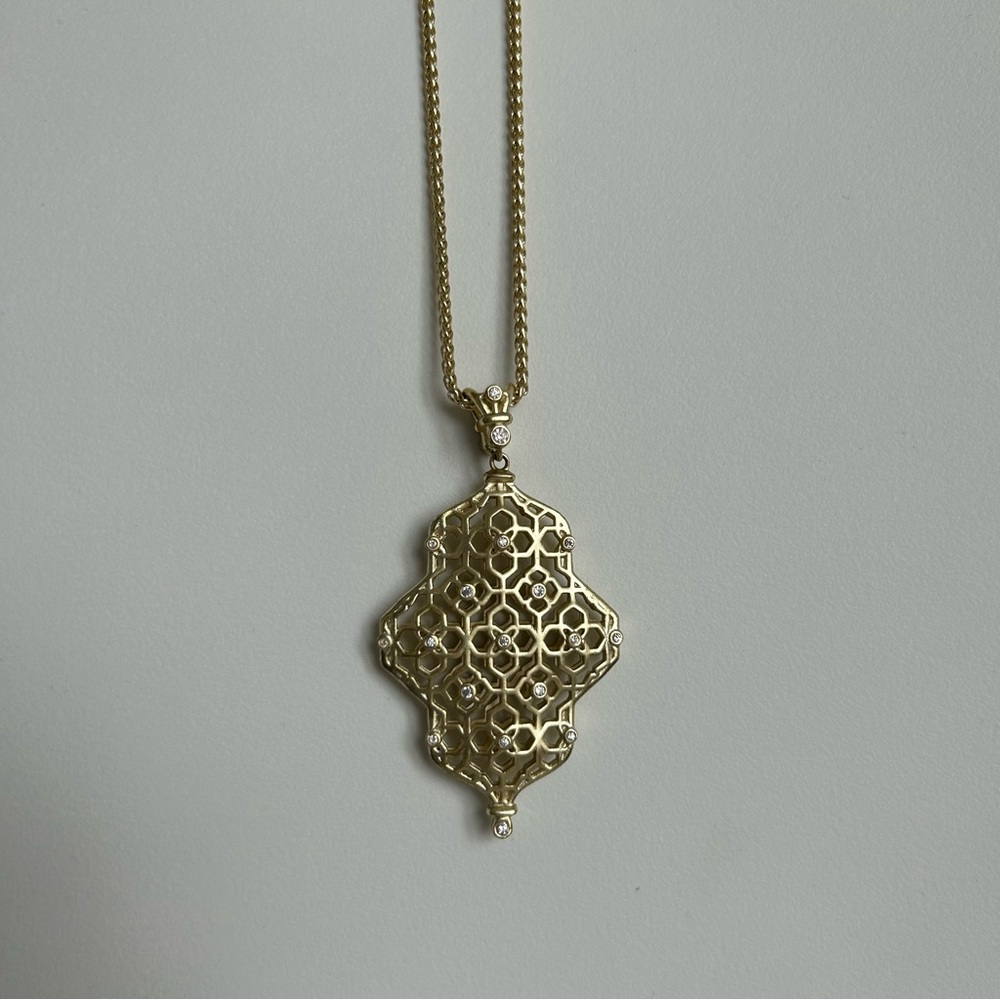 Kendra Scott Gold Long Pendant Necklace